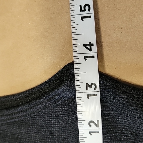 Michael Stars Size One Size Fits Most Black V Neck Sleeveless Knit Top, GUC - Picture 6 of 11